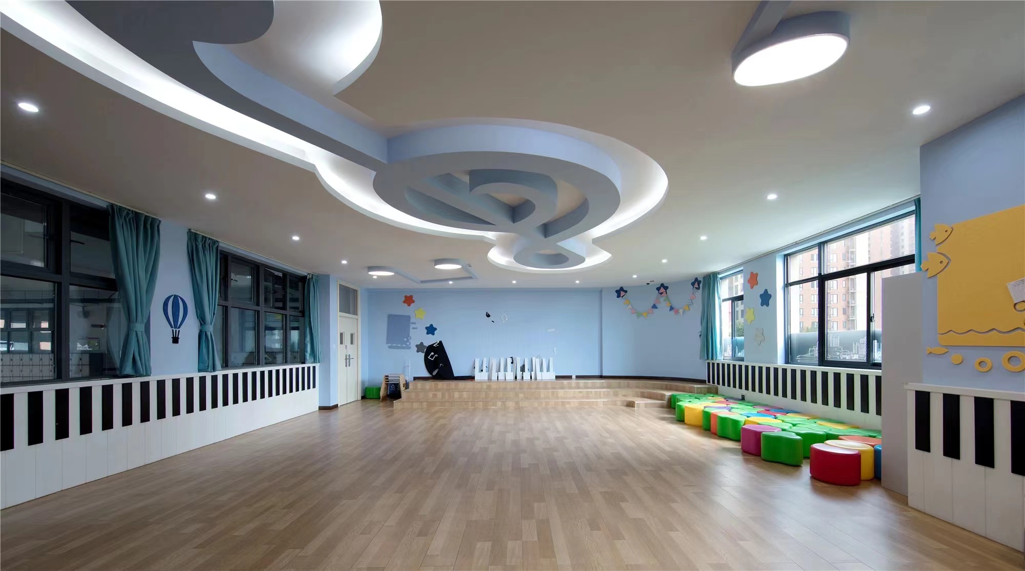 【學(xué)校案例】今泰裝飾在武漢市先后完成了與紅領(lǐng)巾學(xué)校6個校區(qū)的項目交付！(圖12)